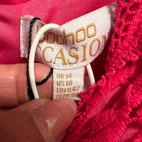 Boohoo Occasion Strappy crochet lace skater midi fuchia pink sz 10 - Picture 2 of 4
